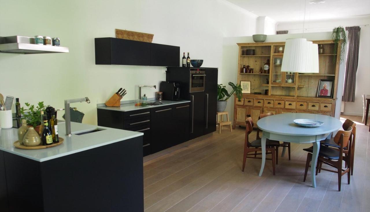De Oude Dokterspraktijk Apartment Zuidhorn Bagian luar foto